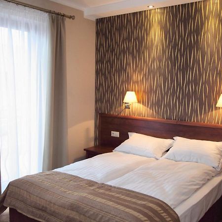 Hotel Pod Kluka Słupsk Esterno foto