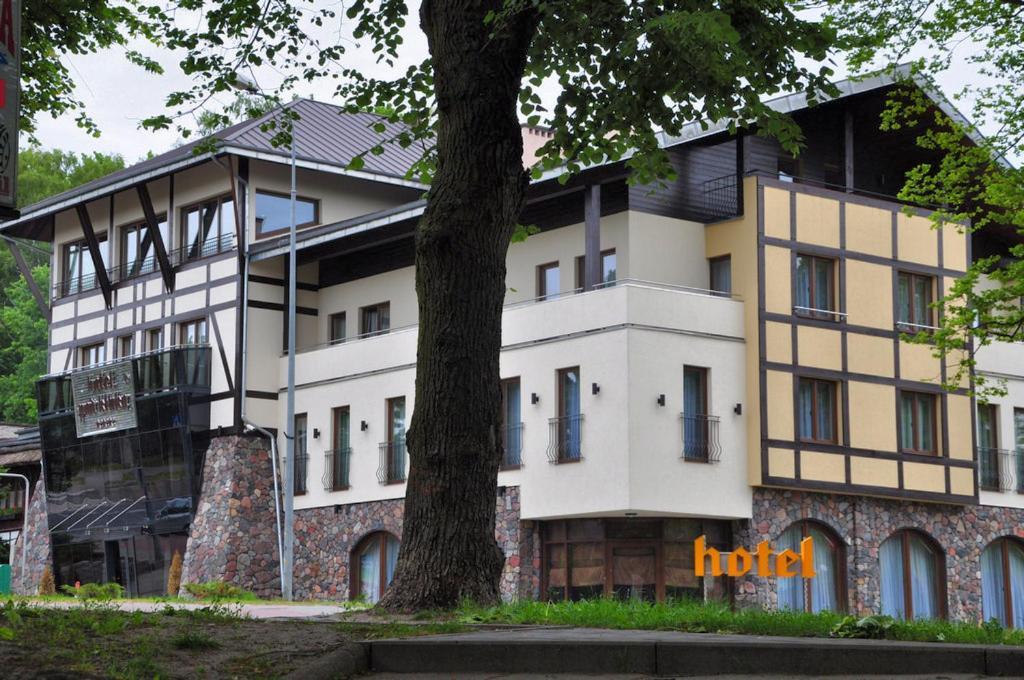 Hotel Pod Kluka Słupsk Esterno foto